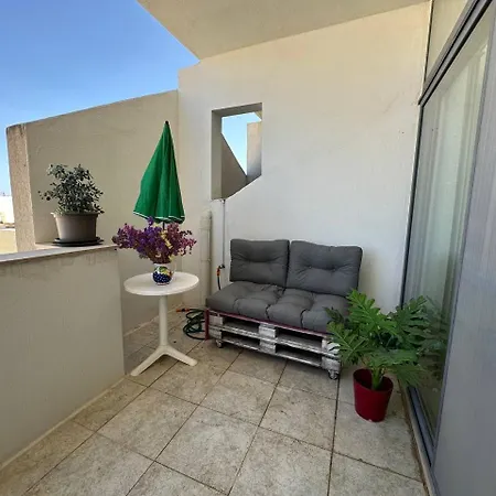 Cozy In - Close To Beachfront