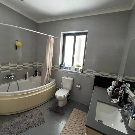 Cozy In - Close To Beachfront