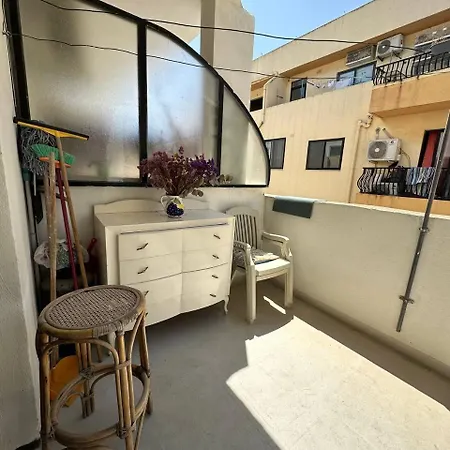 Cozy In - Close To Beachfront Gzira