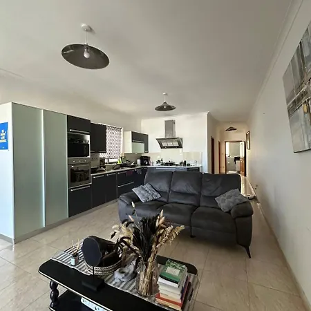 Cozy In - Close To Beachfront